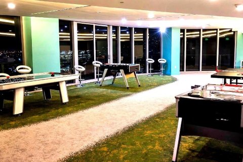Condominio en alquiler en Miami, Florida, 1 dormitorio, 65.59 m2 № 2066867 - foto 16