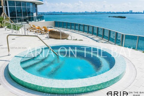 Condominio en alquiler en Miami, Florida, 1 dormitorio, 65.59 m2 № 2066867 - foto 20