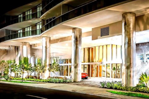 Condominio en alquiler en Miami, Florida, 1 dormitorio, 65.59 m2 № 2066867 - foto 12