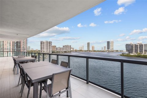 Copropriété à vendre à Aventura, Floride: 4 chambres, 353.12 m2 № 1956493 - photo 20