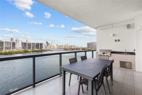 Copropriété à vendre à Aventura, Floride: 4 chambres, 353.12 m2 № 1956493 - photo 3