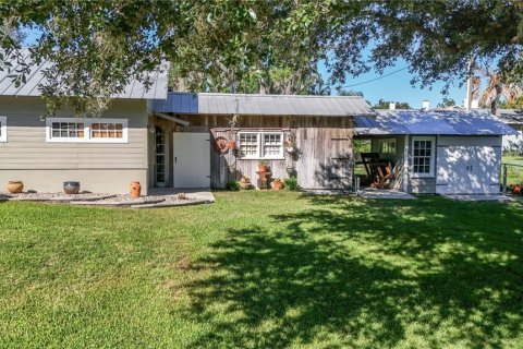 House in Eustis, Florida 3 bedrooms, 166.67 sq.m. № 2422688 - photo 4