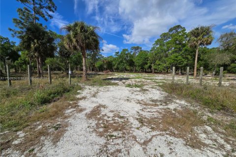Commercial property in Clewiston, Florida № 1859869 - photo 4