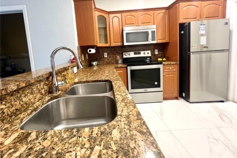 Adosado en alquiler en Miramar, Florida, 3 dormitorios, 153.29 m2 № 1993958 - foto 4