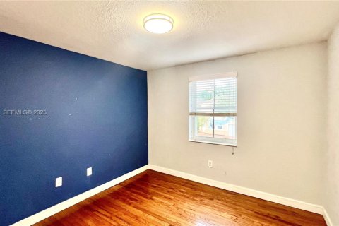 Adosado en alquiler en Miramar, Florida, 3 dormitorios, 153.29 m2 № 1993958 - foto 8