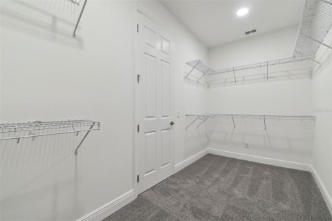 Casa en venta en Zephyrhills, Florida, 4 dormitorios, 290.41 m2 № 1379453 - foto 20