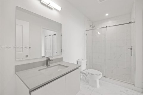Apartamento en alquiler en Hallandale Beach, Florida, 1 dormitorio, 79.8 m2 № 2060904 - foto 20