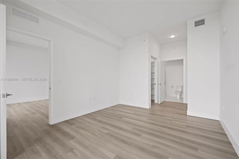 Apartamento en alquiler en Hallandale Beach, Florida, 1 dormitorio, 79.8 m2 № 2060904 - foto 18