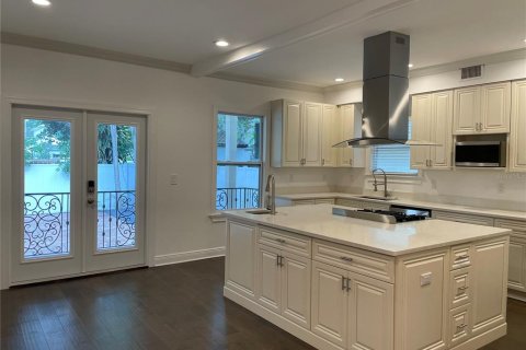 Townhouse in Tampa, Florida 3 bedrooms, 226.68 sq.m. № 1821247 - photo 15