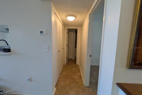 Copropriété à louer à Saint Petersburg, Floride: 2 chambres, 104.98 m2 № 2410421 - photo 25
