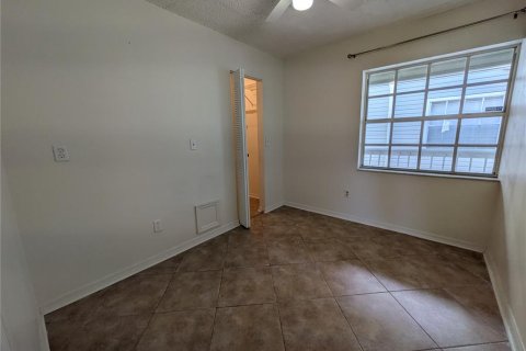 Copropriété à louer à Saint Petersburg, Floride: 2 chambres, 104.98 m2 № 2410421 - photo 16