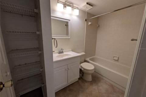 Copropriété à louer à Saint Petersburg, Floride: 2 chambres, 104.98 m2 № 2410421 - photo 24