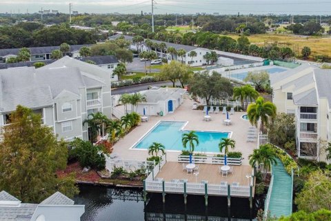 Copropriété à louer à Saint Petersburg, Floride: 2 chambres, 104.98 m2 № 2410421 - photo 10