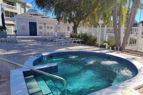 Copropriété à louer à Saint Petersburg, Floride: 2 chambres, 104.98 m2 № 2410421 - photo 4