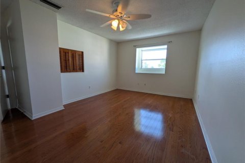 Copropriété à louer à Saint Petersburg, Floride: 2 chambres, 104.98 m2 № 2410421 - photo 13