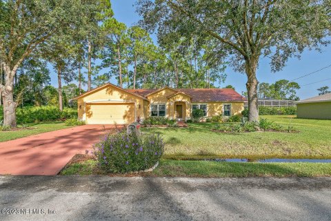 House in Palm Coast, Florida 3 bedrooms, 160.07 sq.m. № 774118 - photo 1
