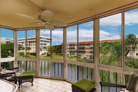 Condo in Sarasota, Florida, 2 bedrooms  № 1857815 - photo 3