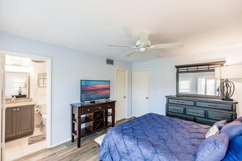 Condo in Sarasota, Florida, 2 bedrooms  № 1857815 - photo 12