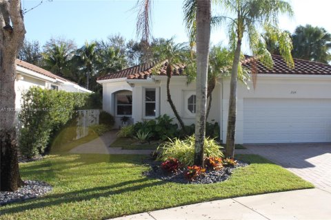 House in Weston, Florida 3 bedrooms, 246.38 sq.m. № 1977003 - photo 3