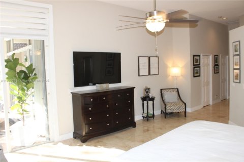 House in Weston, Florida 3 bedrooms, 246.38 sq.m. № 1977003 - photo 26