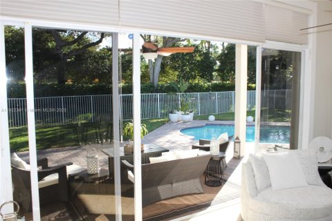 House in Weston, Florida 3 bedrooms, 246.38 sq.m. № 1977003 - photo 17