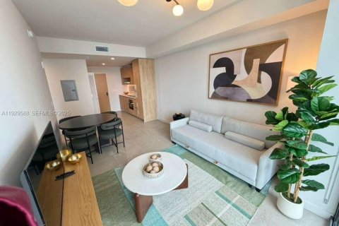 Купить кондоминиум в Майами, Флорида 1 спальня, 55.74м2, № 1988449 - фото 4