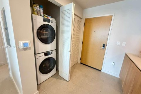 Купить кондоминиум в Майами, Флорида 1 спальня, 55.74м2, № 1988449 - фото 7