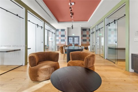 Купить кондоминиум в Майами, Флорида 1 спальня, 55.74м2, № 1988449 - фото 26