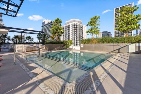 Купить кондоминиум в Майами, Флорида 1 спальня, 55.74м2, № 1988449 - фото 22