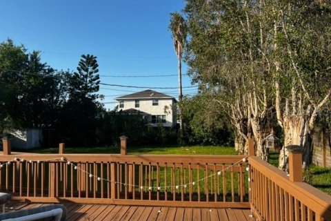 Casa en alquiler en Tampa, Florida, 3 dormitorios, 125.51 m2 № 1846475 - foto 11