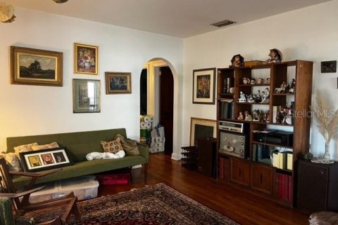 Casa en alquiler en Tampa, Florida, 3 dormitorios, 125.51 m2 № 1846475 - foto 2