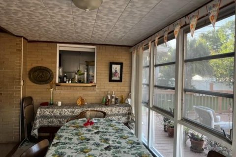 Casa en alquiler en Tampa, Florida, 3 dormitorios, 125.51 m2 № 1846475 - foto 10