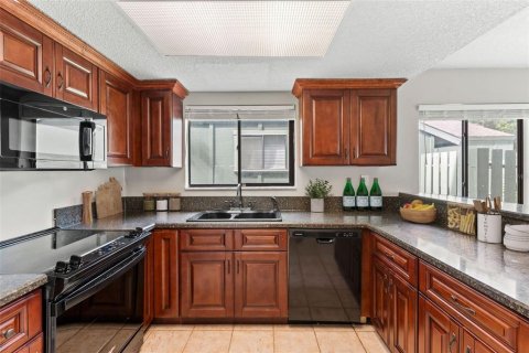 Купить таунхаус в Ормонд-Бич, Флорида 6 комнат, 154.59м2, № 1900005 - фото 12