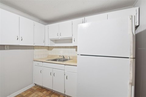 Villa ou maison à vendre à Tampa, Floride: 3 chambres, 94.39 m2 № 2230511 - photo 17