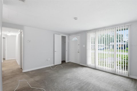 Villa ou maison à vendre à Tampa, Floride: 3 chambres, 94.39 m2 № 2230511 - photo 8