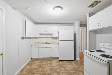 Villa ou maison à vendre à Tampa, Floride: 3 chambres, 94.39 m2 № 2230511 - photo 16