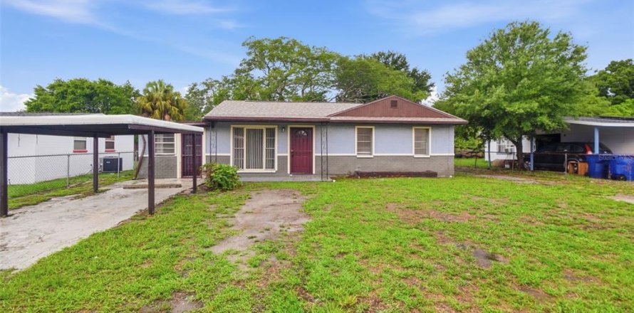 Villa ou maison à Tampa, Floride 3 chambres, 94.39 m2 № 2230511
