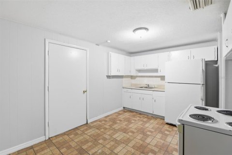 Villa ou maison à vendre à Tampa, Floride: 3 chambres, 94.39 m2 № 2230511 - photo 12