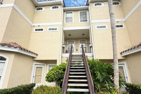 Condominio en venta en Altamonte Springs, Florida, 3 dormitorios, 167.78 m2 № 2210047 - foto 2