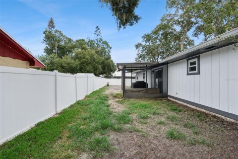 House in Edgewater, Florida 3 bedrooms, 140.1 sq.m. № 2325073 - photo 29