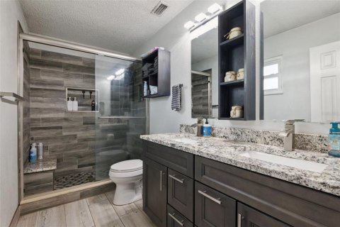 House in Edgewater, Florida 3 bedrooms, 140.1 sq.m. № 2325073 - photo 25