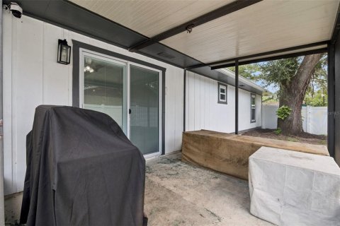 House in Edgewater, Florida 3 bedrooms, 140.1 sq.m. № 2325073 - photo 28