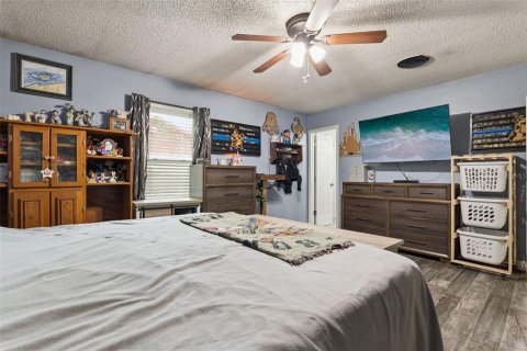 House in Edgewater, Florida 3 bedrooms, 140.1 sq.m. № 2325073 - photo 18