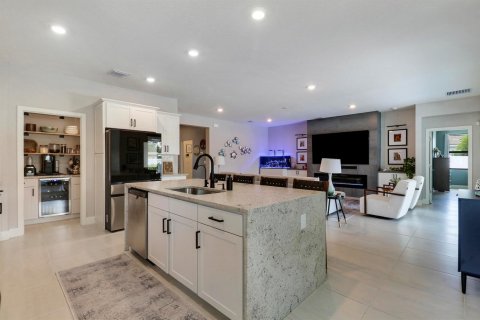 House in Palm City, Florida 4 bedrooms, 235.32 sq.m. № 2190188 - photo 20