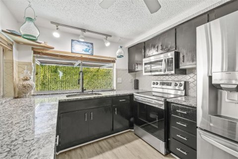 Villa ou maison à vendre à Hudson, Floride: 4 chambres, 190.17 m2 № 1749474 - photo 17