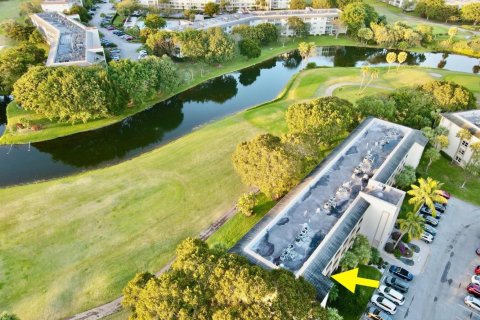 Condo in Coconut Creek, Florida, 2 bedrooms № 2342809