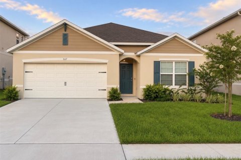 House in Winter Haven, Florida 4 bedrooms, 173.45 sq.m. № 2359429