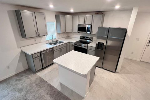 House in Palm Bay, Florida 3 bedrooms, 143.63 sq.m. № 1910456 - photo 21