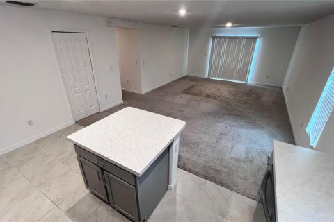House in Palm Bay, Florida 3 bedrooms, 143.63 sq.m. № 1910456 - photo 19