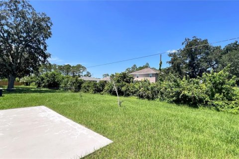 House in Palm Bay, Florida 3 bedrooms, 143.63 sq.m. № 1910456 - photo 12